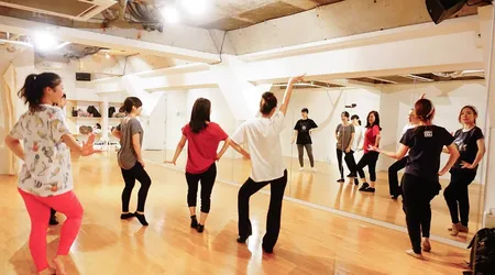 初心者でも安心な少人数制レッスン